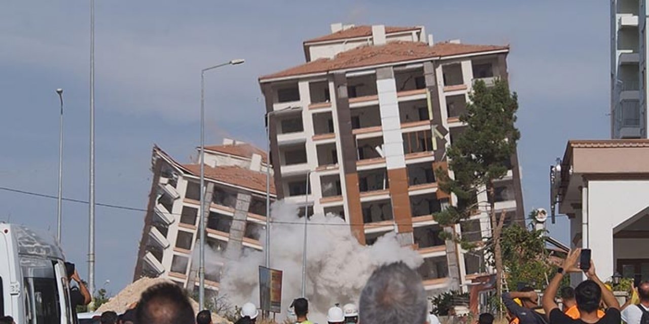 Ağır hasarlı binalar patlayıcı ile yıkıldı!