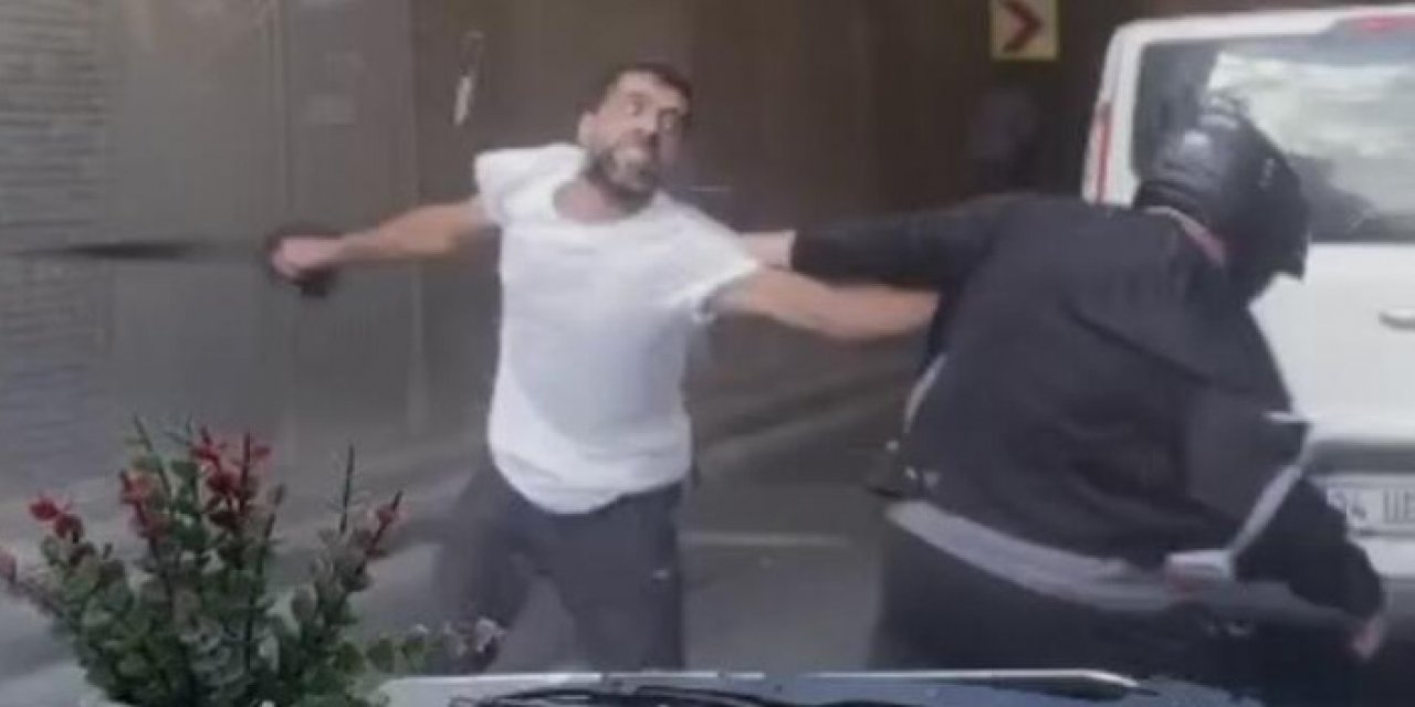 Trafikte tekme tokat kavga