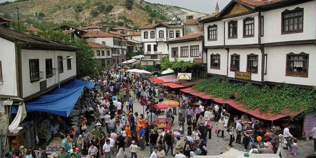 Ankara'da bir festival daha başladı! Dev konserler, ünlü sanatçılar...