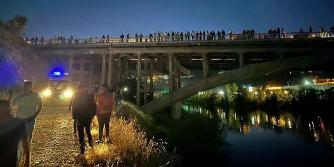 Otomobil 25 metre yüksekten düştü: Kazada 3 yaralı