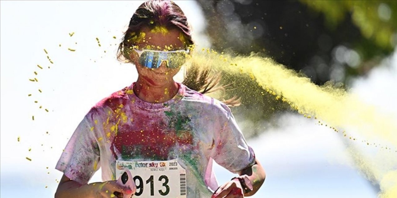 Ankara'da "renkli koşu" festivali yapıldı