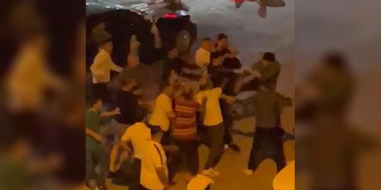 Husumetli akrabalar tekme tokat kavga etti