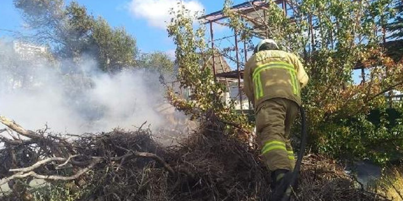 Balıkesir'deki prefabrik villada yangın çıktı