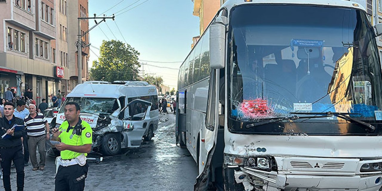 Kütahya’da feci kaza: 3 yaralı