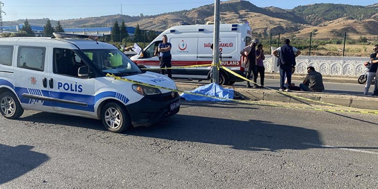 Motosikletle kaldırıma çarptılar: Liseli Kerem ve İlker yaşamını yitirdi