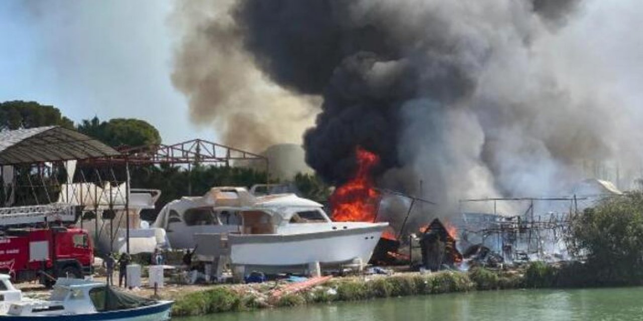 Ormanda çıkan yangın teknelere de sıçradı