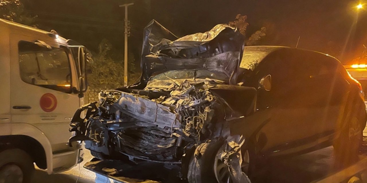 2 ayrı trafik kazasında 8 kişi yaralandı