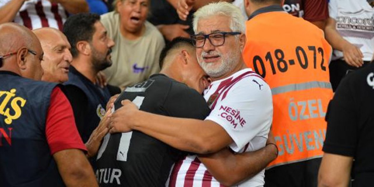 Hataysporlu Matur galibiyet sevincini babasıyla paylaştı