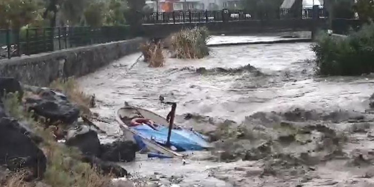 Çanakkale’yi sağanak vurdu!