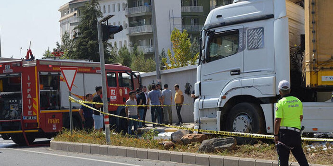 Ateş edilerek durdurulan TIR'da 11 kilo esrar çıktı