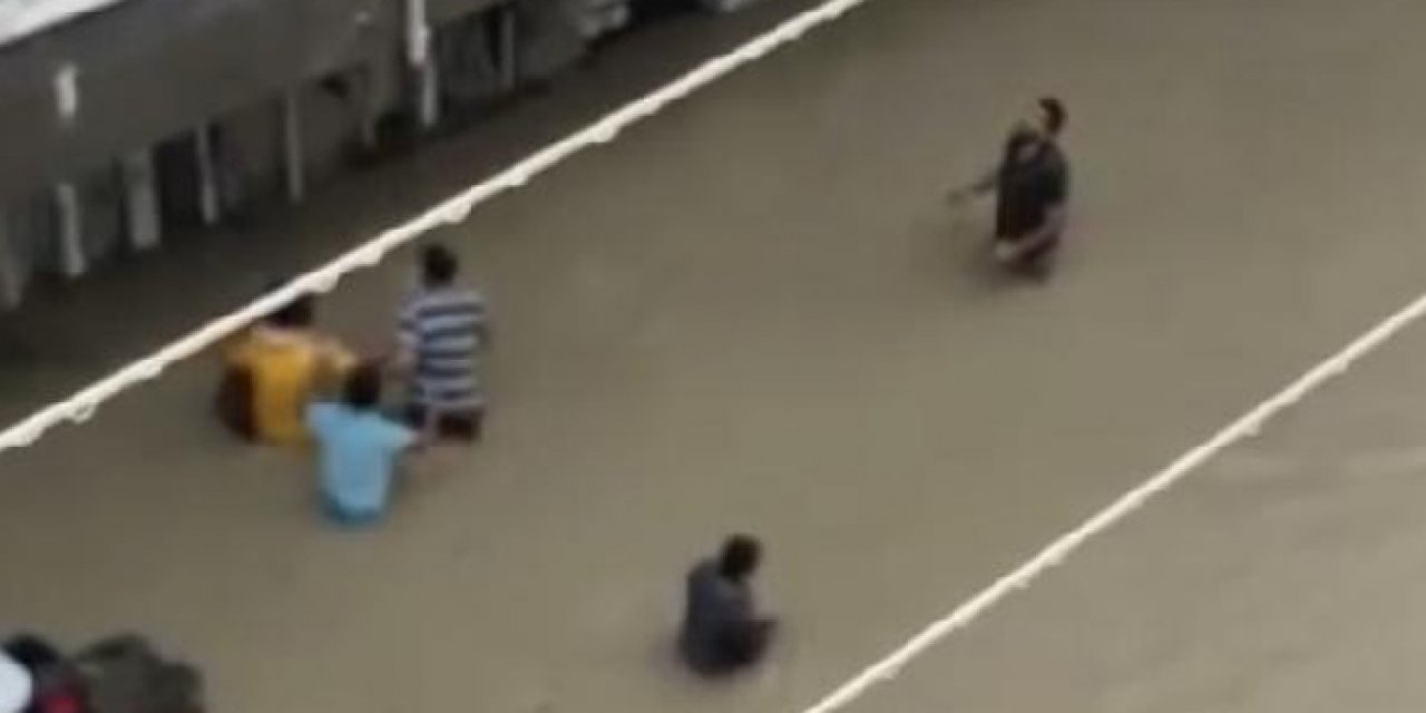 Mahsur kalan kadını Komşuları kurtardı