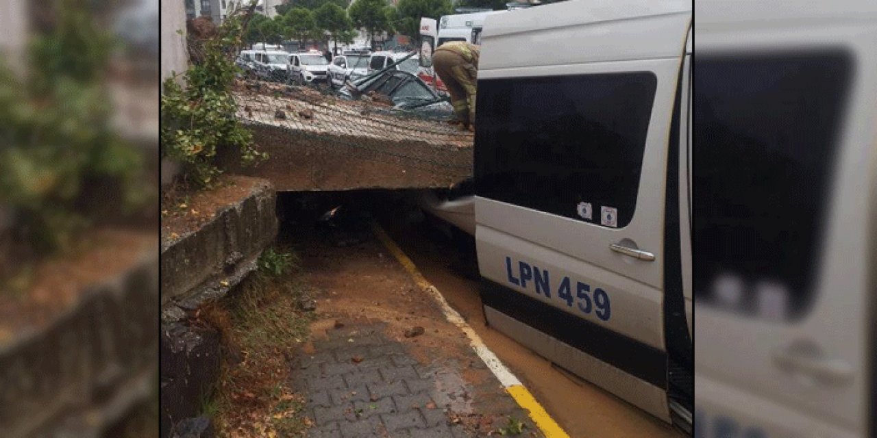 İstinat duvarı servisin üzerine çöktü: 5 kişi sıkıştı