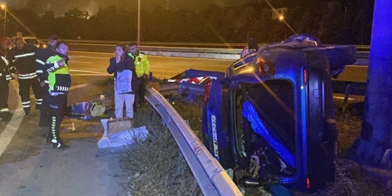 Kocaeli'de ciple levhaya çarptı: 4 yaralı