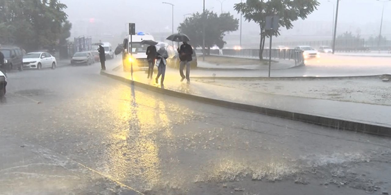 İstanbul’u sağanak vurdu!