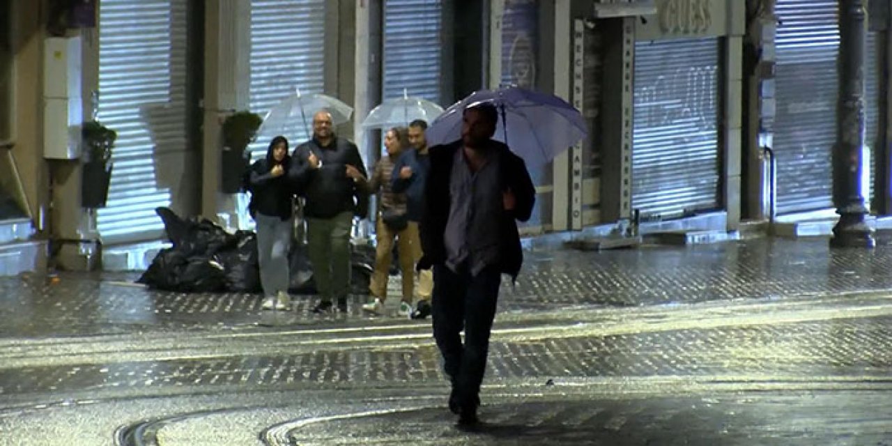 İstanbul yağmura teslim oldu!