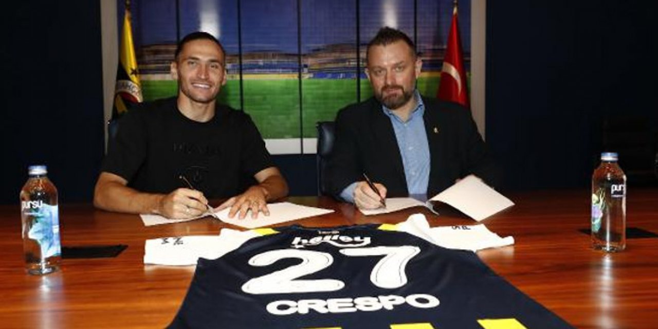 Fenerbahçe'li Crespo'nun sözleşmesi 1 yıl uzatıldı