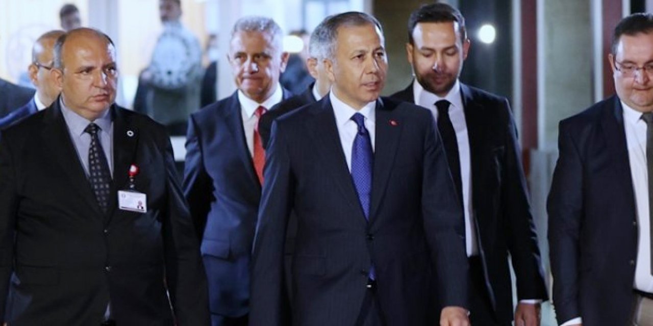 Yerlikaya terör saldırısında yaralanan polisleri ziyaret etti