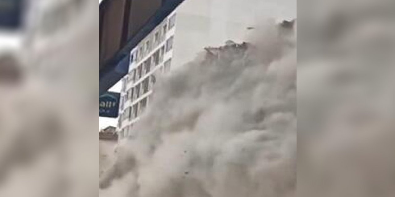 Kontrollü yıkım sırasında binanın bir bölümü çöktü
