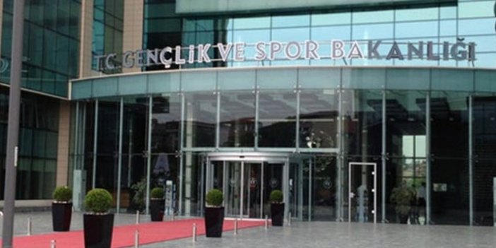 Gençlik Ve Spor Bakanlığı, Fepsac Kongresi'nde İlk Kez Resmi Heyetle Temsil Edildi