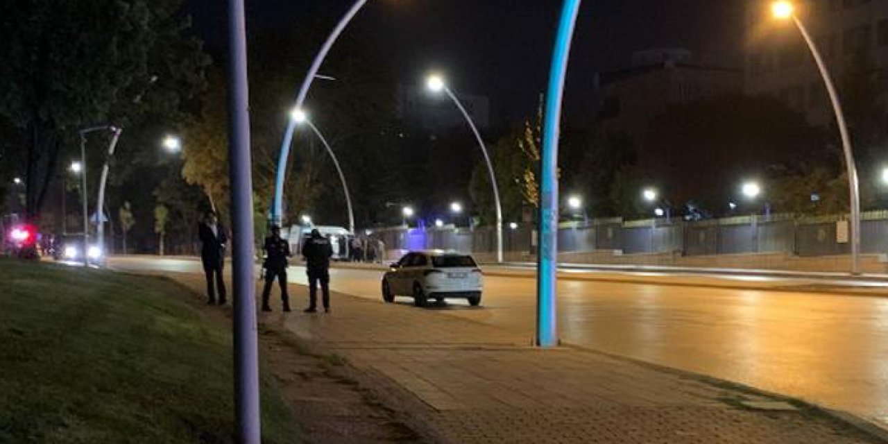 Ankara'daki paket fünye ile patlatıldı