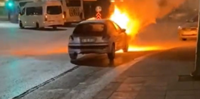 Ankara Sincan'da bir sürücü yanan araçtan son anda kurtarıldı!