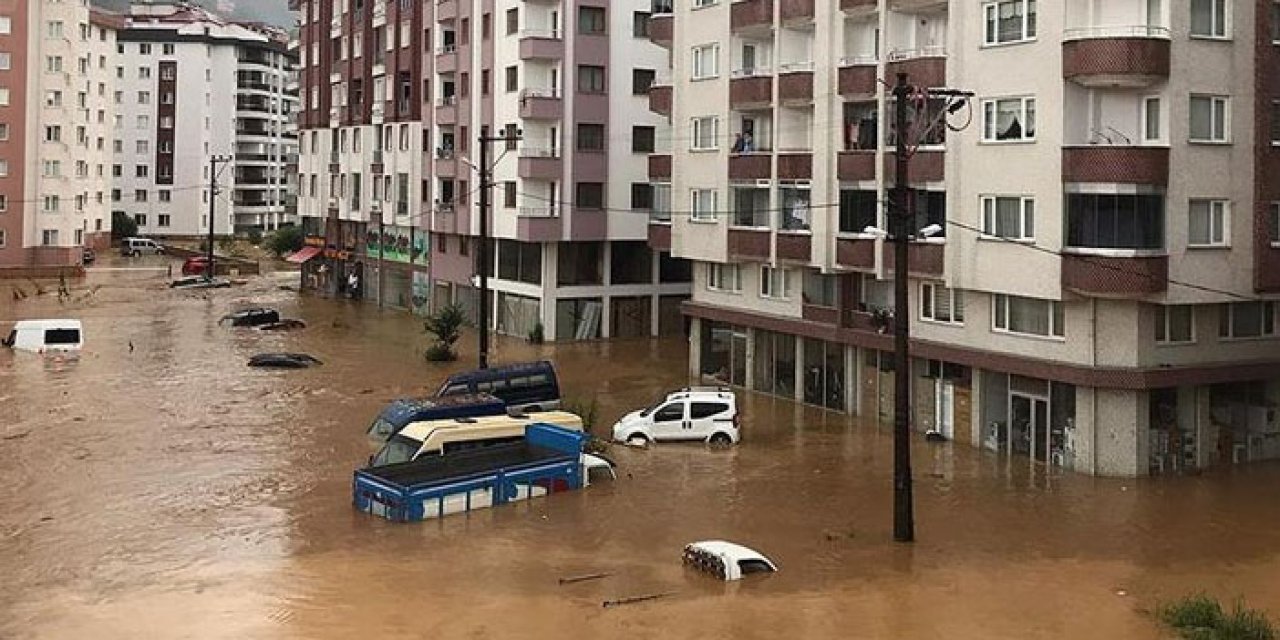 Rize'de yoğun yağış! Metrekareye 200 kilogramın üstünde yağış düştü!
