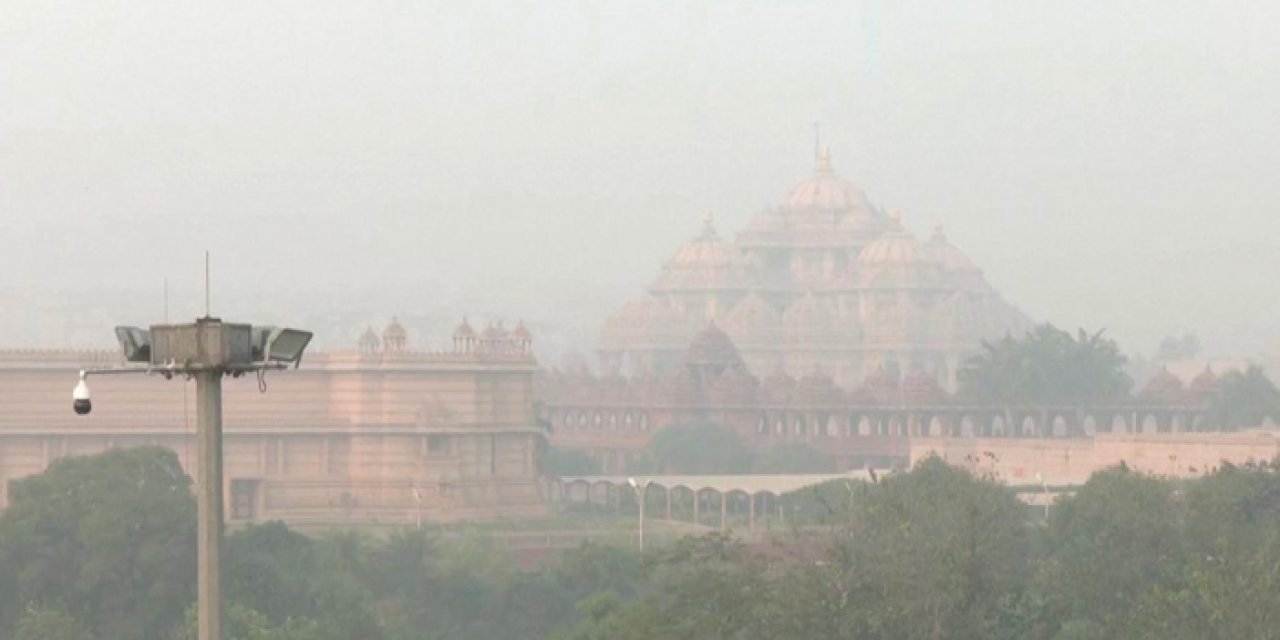 Hindistan Yeni Delhi’de tehlike çanları çalıyor