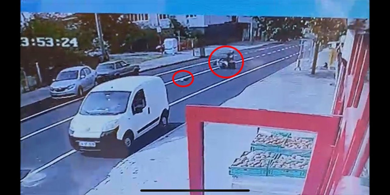 Motosiklet kediye çarptı: Kedi öldü kurye yaralı