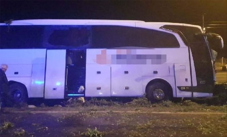 Kayseri'de yolcu otobüsü kaza yaptı: 15 yaralı