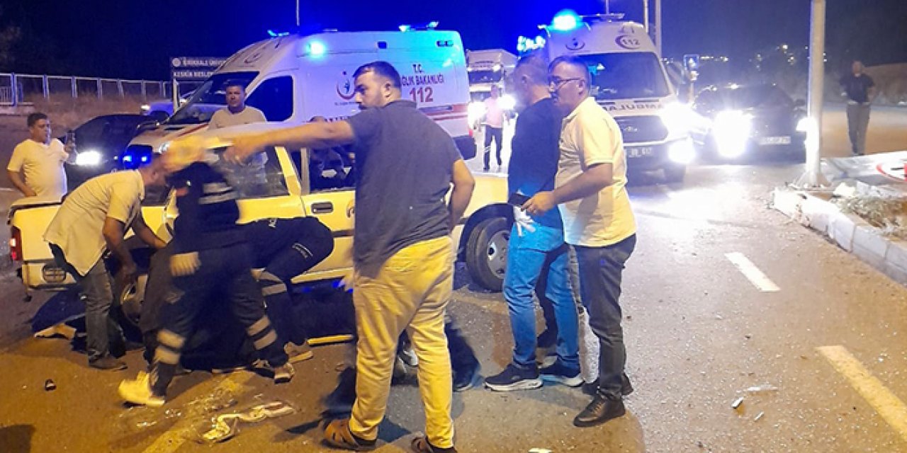 İki otomobil çarpıştı: 1 ölü 2 yaralı