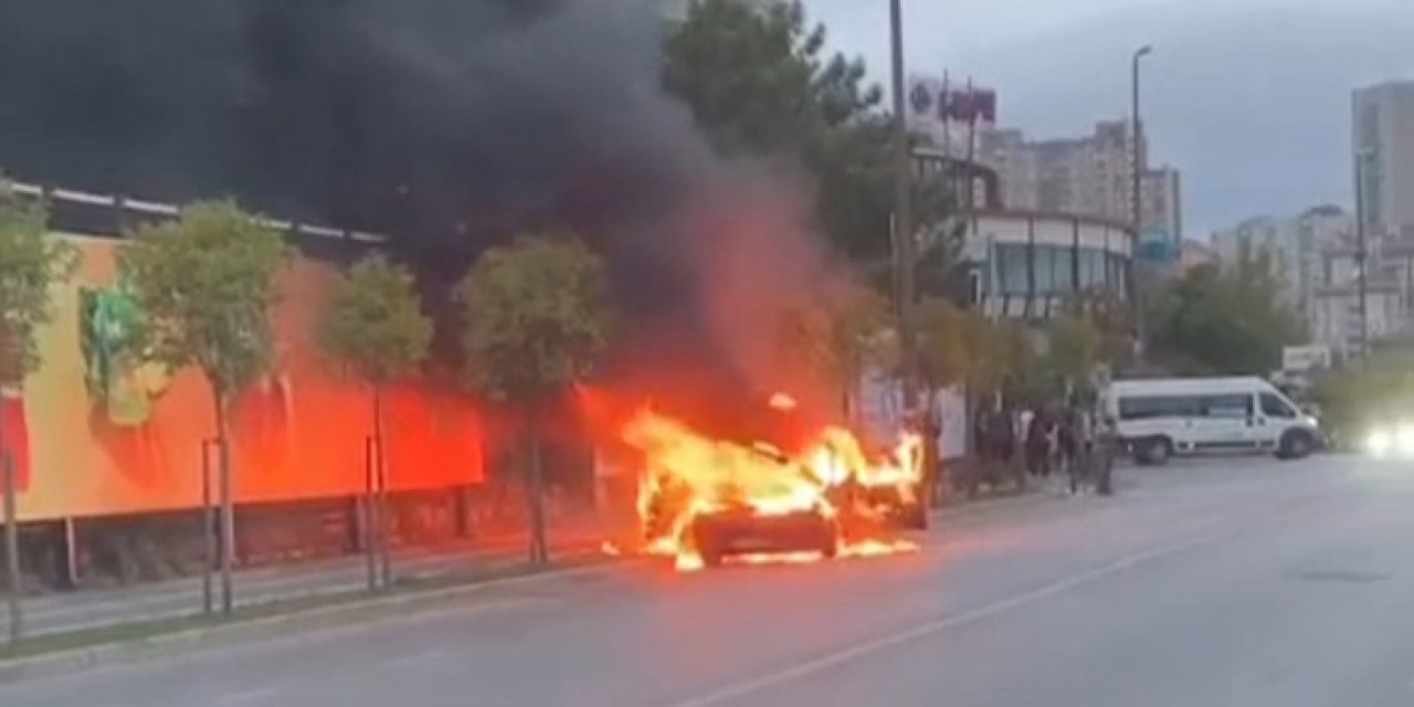 Seyir halindeyken alev aldı