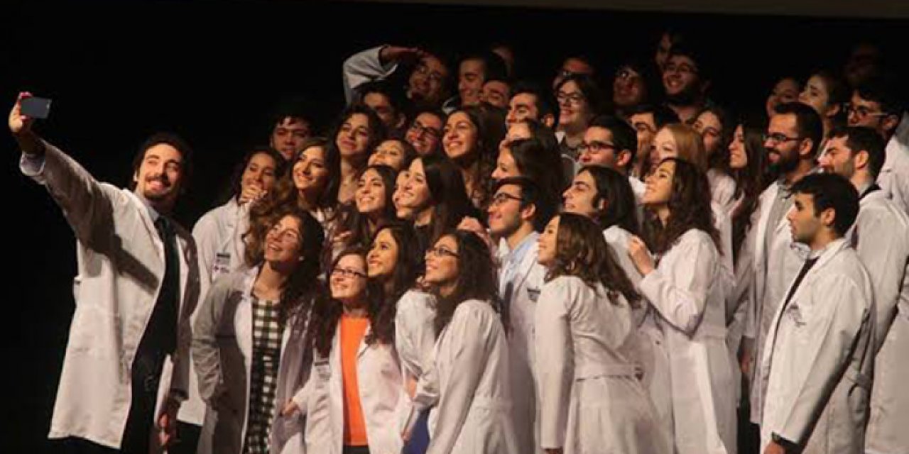 Türkiye’de tıp fakültesi mezunu öğrenci sayısı katlanarak artıyor