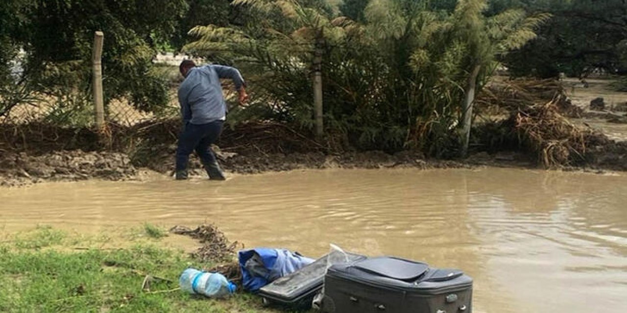 Şiddetli yağış sele dönüştü: Tarım arazileri zarar gördü