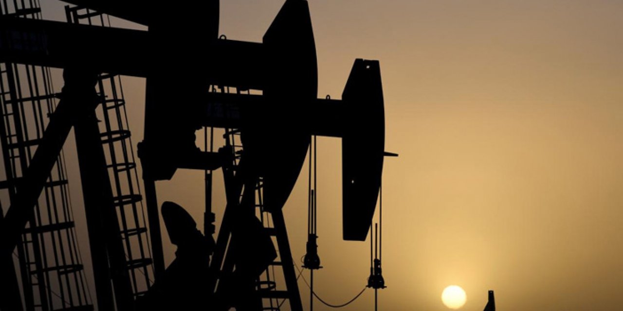 Brent petrolün varil fiyatı düşüşün ardından yine arttı