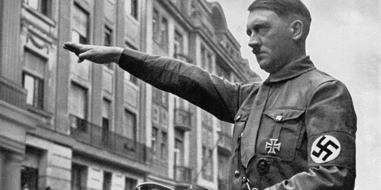 Adolf Hitler Kimdir? Adolf Hitler Kısaca Hayatı?