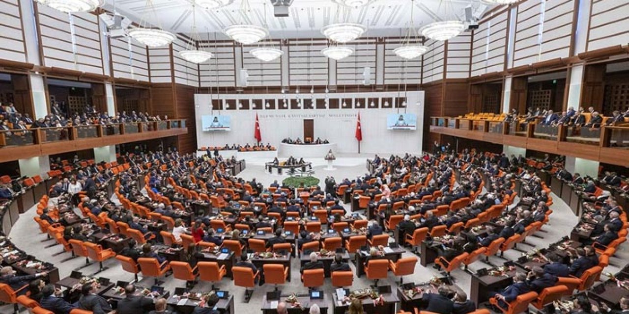 Mecliste anayasa mesaisi: Kurtulmuş’un görüşmeleri sürüyor