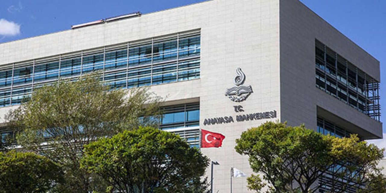 AYM’den kritik Can Dündar kararı