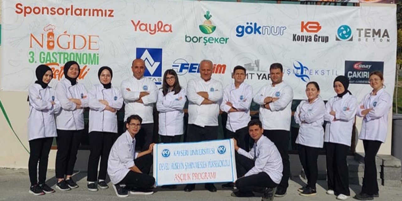 Öğrenciler festivalden ödülle döndü