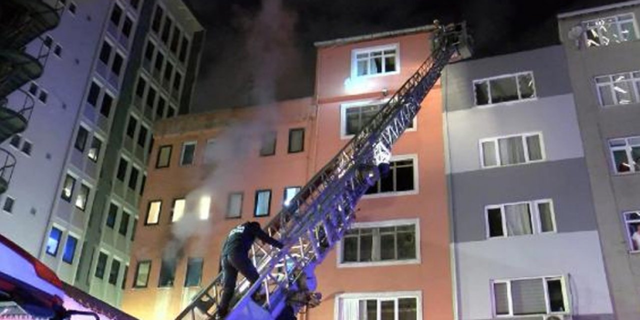 İstanbul'da bir binada yangın: 1 kişi yaralandı