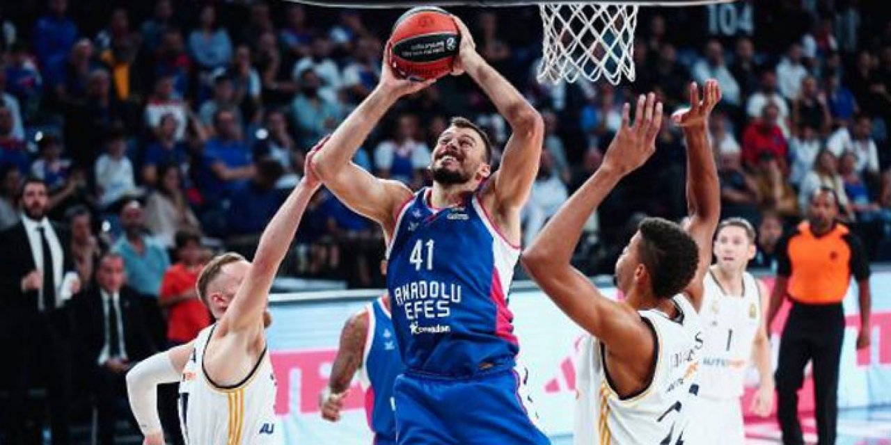 Anadolu Efes sahasında boyun eğdi: 80-103