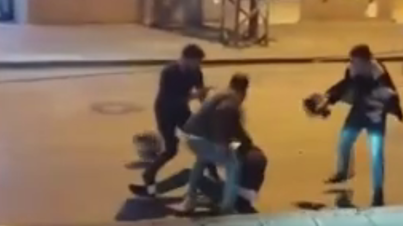 Yol kesip darp ettiler!