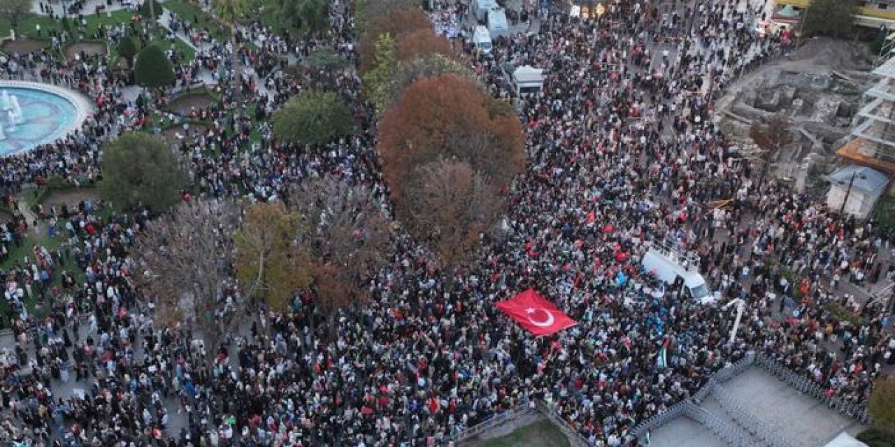 İstanbul'da onbinlerce kişi "Büyük Filistin Yürüyüşü" gerçekleştirdi
