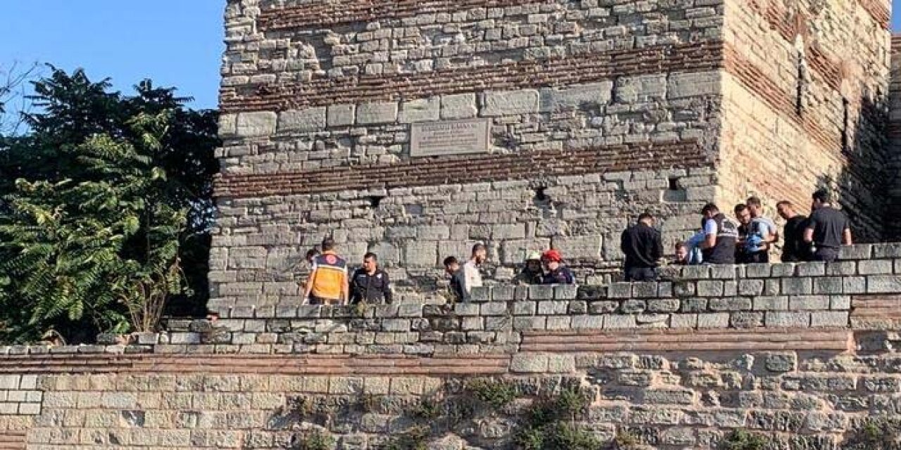 Tarihi Topkapı Surlarında erkek cesedi bulundu