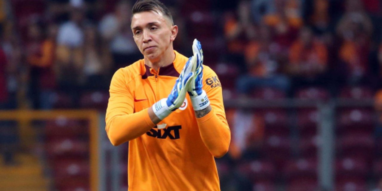 Muslera rekora koşuyor!