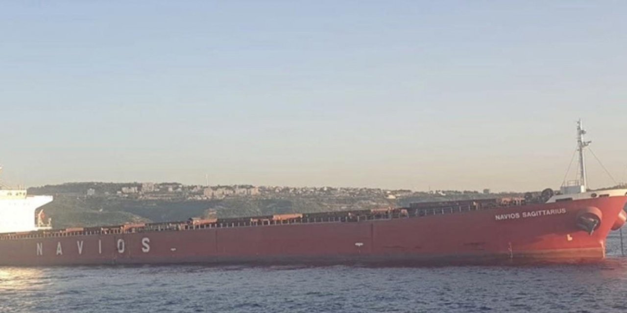 Gemi Çanakkale Boğazı’nı geçemedi