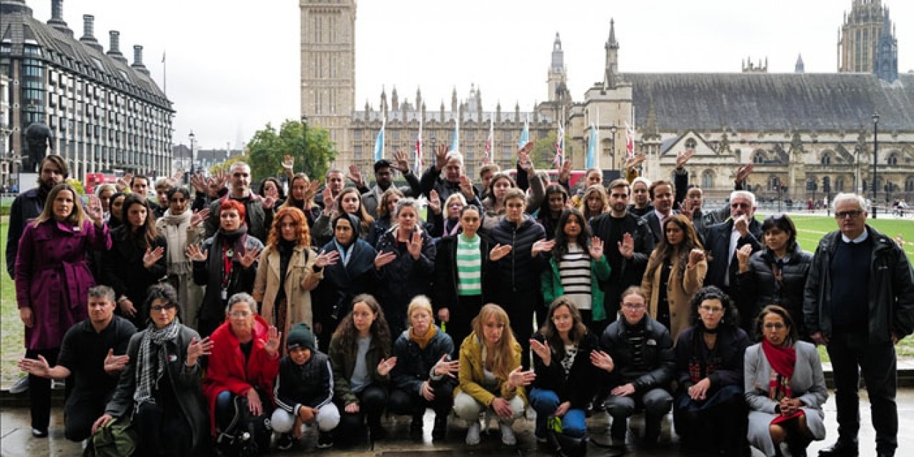 Gazze'de ölen masum çocuklar Londra'da anıldı