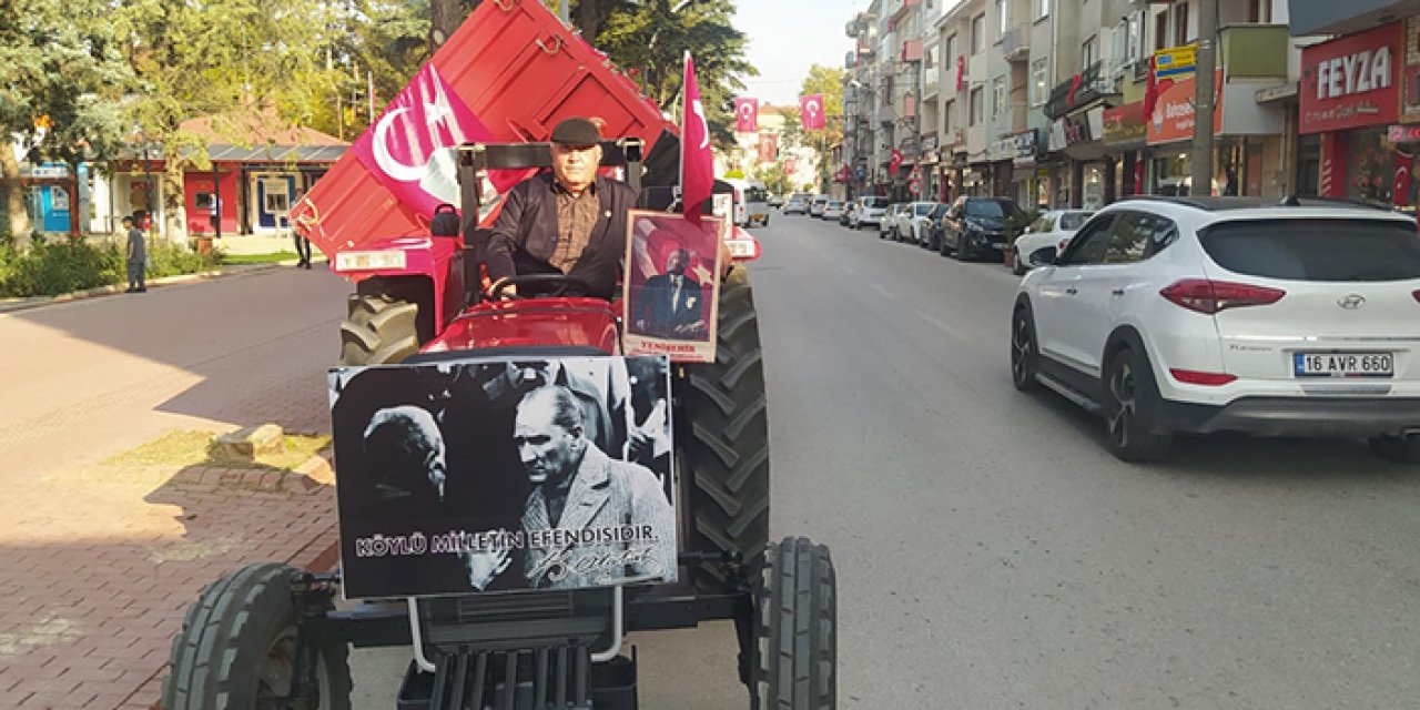 Cumhuriyet’in 100’üncü yılı için traktörünü süsledi