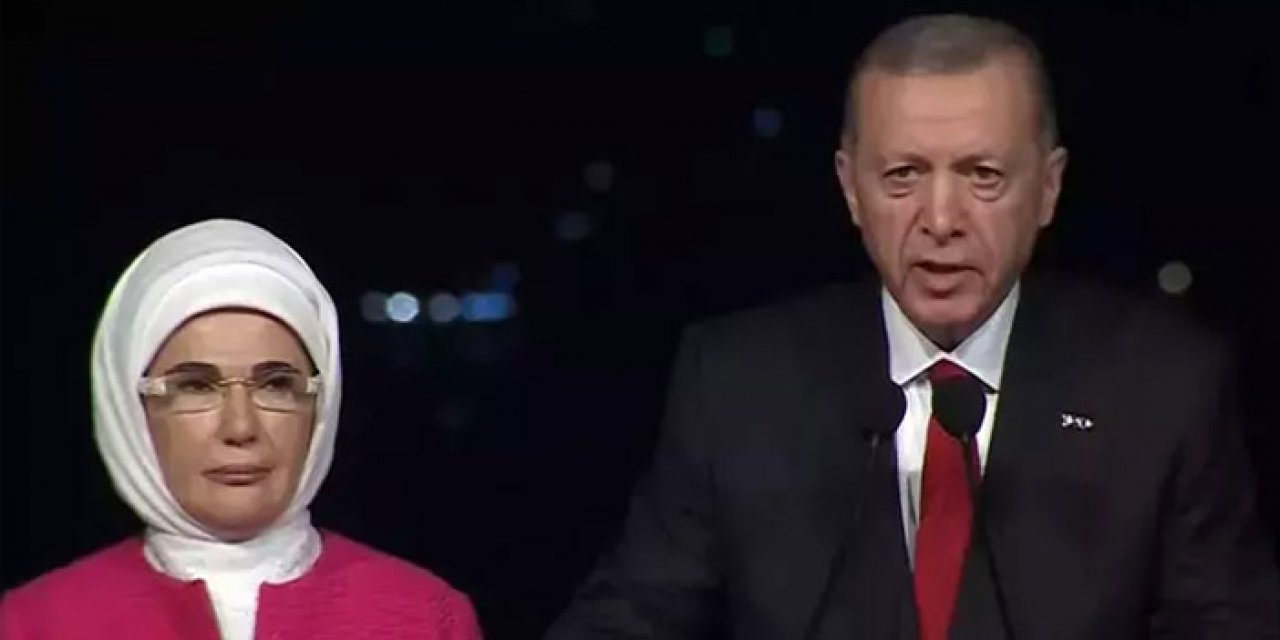 Cumhurbaşkanı Erdoğan Cumhuriyet'in 100'üncü yılında ulusa seslendi