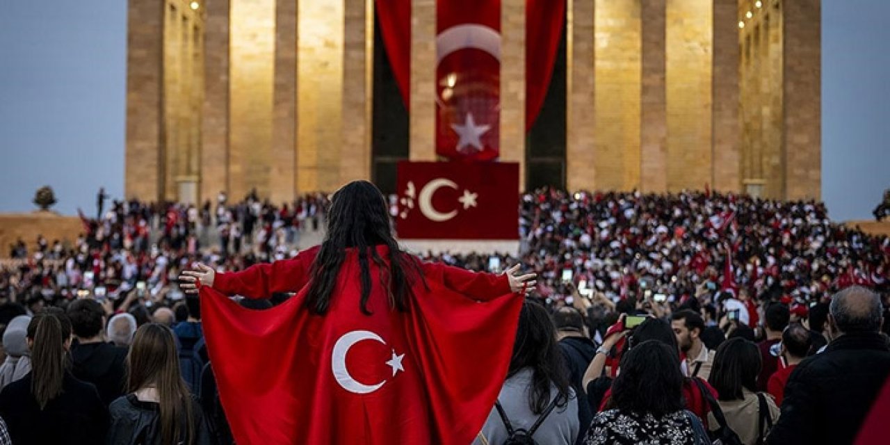 Anıtkabir'e ziyaretçi akını! Rekor kırıldı