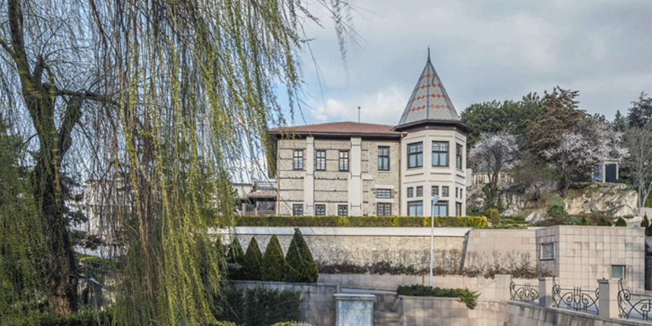 Atatürk Müze Köşkü ve Pembe Köşk ziyarete açıldı